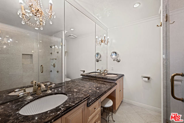 6220 Pacific Avenue, Playa del Rey CA: https://media.crmls.org/mediaz/5e10ff04-f19d-45b8-adc7-7cca58343e3f.jpg