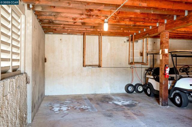 600 Terra California Dr, Walnut Creek CA: https://media.crmls.org/mediaz/5e130885-604c-487b-a77b-548f6e085762.jpg