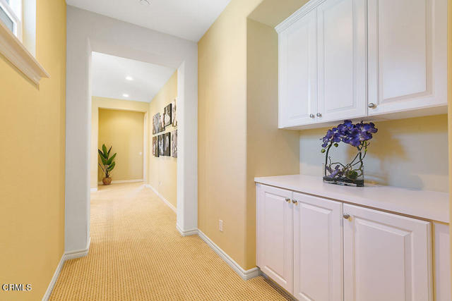 1464 Twin Tides Place, Oxnard CA: https://media.crmls.org/mediaz/5e13416a-03d8-4cf8-b283-9f1e8bfd126c.jpg