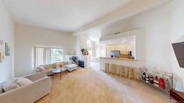 5580 Renaissance Ave, San Diego CA: https://media.crmls.org/mediaz/5e1353f0-b352-4003-95b0-f213dfb59346.jpg