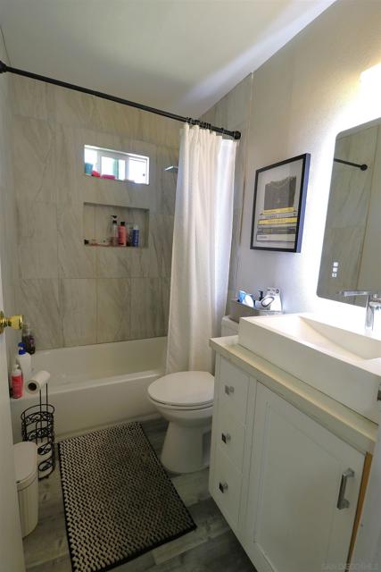 1252 Fourth Ave, Chula Vista CA: https://media.crmls.org/mediaz/5e136eb0-3d14-4746-8504-fea8427b6e74.jpg