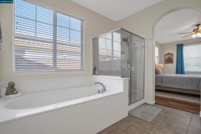 8275 Brookhaven Cir, Discovery Bay CA: https://media.crmls.org/mediaz/5e143779-9eff-49af-b015-064af92efc9e.jpg
