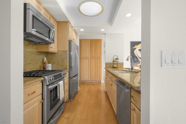 2805 Gazelle Drive, Campbell CA: https://media.crmls.org/mediaz/5e14bb5b-9f7e-429e-a9a6-cefa451a685e.jpg