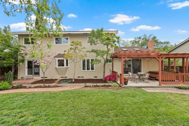 135 Belvue Drive, Los Gatos CA: https://media.crmls.org/mediaz/5e14cbe4-b2c4-4468-a4da-4ac0f222dee1.jpg