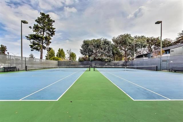 125 Piccadilly Place, San Bruno CA: https://media.crmls.org/mediaz/5e153f74-f6f6-4cea-ae22-5f661bc66d97.jpg
