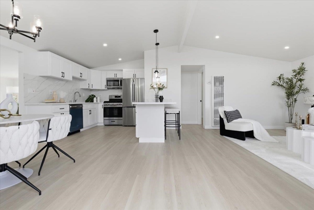 27707 La Porte Ave, Hayward CA: https://media.crmls.org/mediaz/5e157c76-0fde-432c-8c60-1f738ba9ef00.jpg