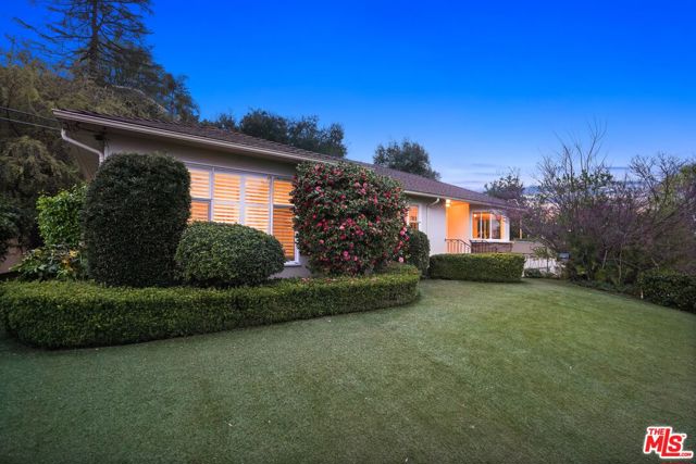 14272 Valley Vista Boulevard photo 3