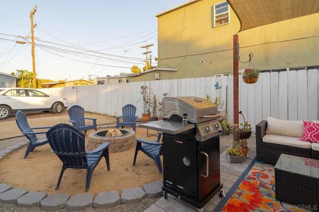 3721 Chamoune, San Diego CA: https://media.crmls.org/mediaz/5e162e6c-8869-4d3a-80c3-d007a88e5a76.jpg