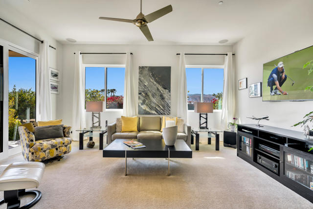 13 Via Montagna, Rancho Mirage CA: https://media.crmls.org/mediaz/5e177261-a3df-408c-9ebc-9493af46478d.jpg