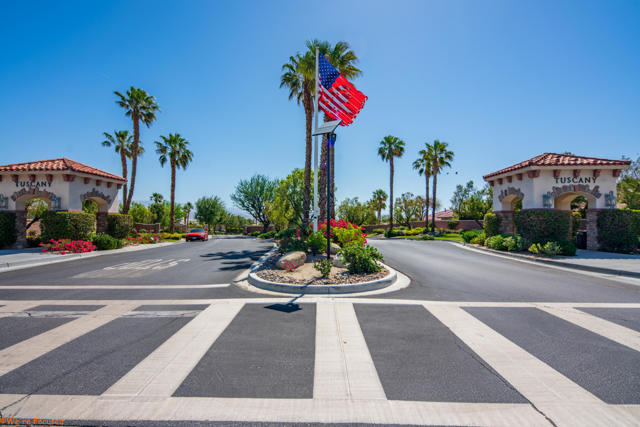 164 Via Milano, Rancho Mirage CA: https://media.crmls.org/mediaz/5e1846d8-de59-4ebe-b058-0a2aec858461.jpg