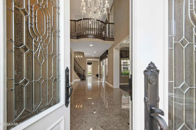 3194 Sunset Hills Boulevard, Thousand Oaks CA: https://media.crmls.org/mediaz/5e193fc9-22e3-4645-9057-c5e5d7032e56.jpg