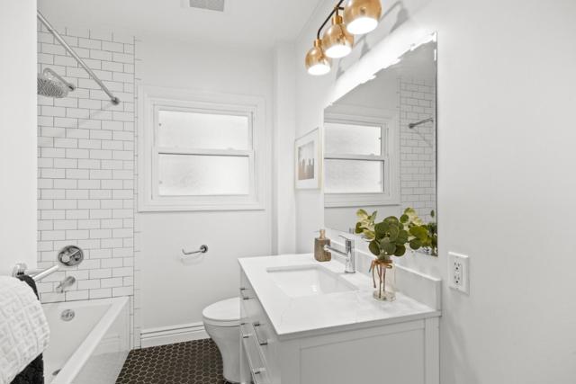 819 S Humboldt Street, San Mateo CA: https://media.crmls.org/mediaz/5e1ae29c-02b1-4692-97d0-010a81208553.jpg