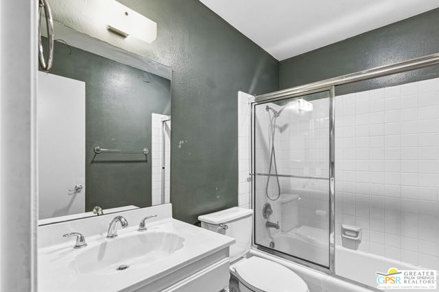 2240 S Palm Canyon Drive #24, Palm Springs, CA 92264