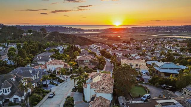 3930 Torrey Hills Lane, San Diego CA: https://media.crmls.org/mediaz/5e1becbf-ed22-4a31-84a1-b72c967e7895.jpg