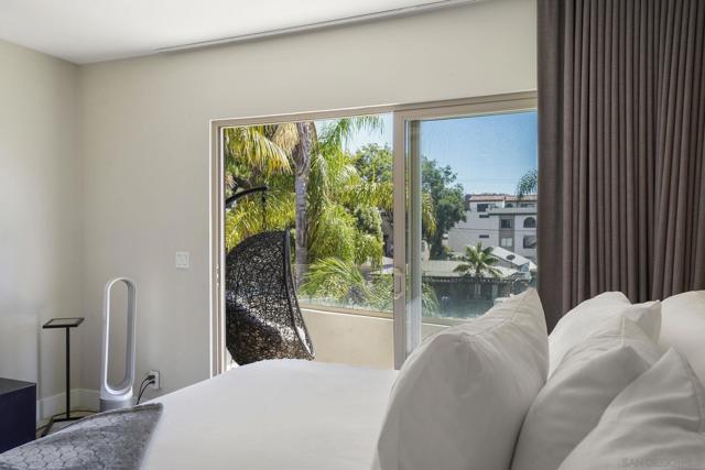 1122 Oliver Ave, San Diego CA: https://media.crmls.org/mediaz/5e1bed53-f6e3-47c4-95c3-53ec7aa5f722.jpg