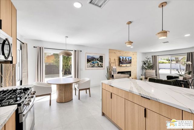2092 N San Antonio Road, Palm Springs CA: https://media.crmls.org/mediaz/5e1c5e55-f340-4d64-b555-6906ac3b16a6.jpg