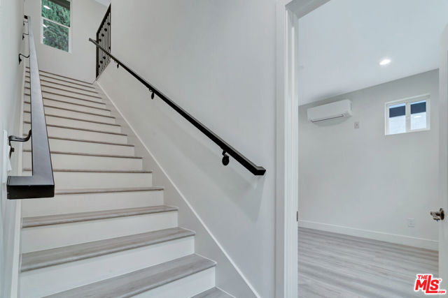 19513 Cantara Street, Reseda CA: https://media.crmls.org/mediaz/5e1e9cd2-7459-4e0c-b2a5-8d47d5857567.jpg