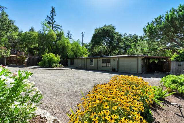 810 Glencrag Way, Woodside CA: https://media.crmls.org/mediaz/5e1ea30e-fb5a-4ee3-bb27-89cdc5c94dea.jpg