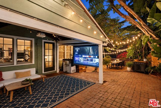 2 Bed Home for Sale in Los Angeles, California