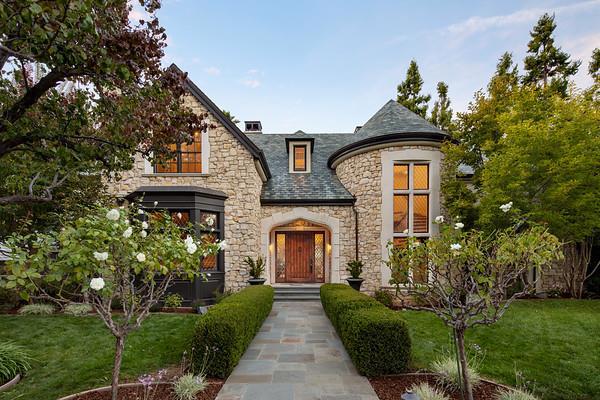 2 Carolina Lane, Atherton CA: https://media.crmls.org/mediaz/5e214968-f309-4a45-abaa-a36ef72bf929.jpg