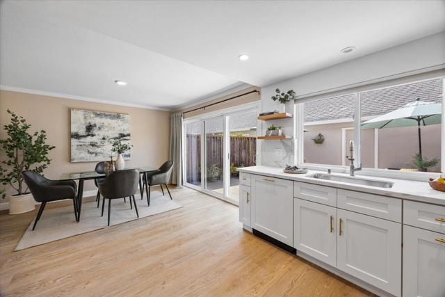 714 Comet Drive, Foster City CA: https://media.crmls.org/mediaz/5e215f4b-ab6e-4d92-915d-36bf6520a6fd.jpg