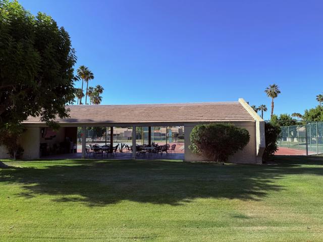 1665 S La Reina Way, Palm Springs CA: https://media.crmls.org/mediaz/5e21b8a7-9b1b-4225-b9f7-08bdd5132a31.jpg