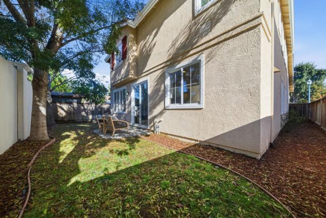 34298 Torrey Pine Lane, Union City CA: https://media.crmls.org/mediaz/5e21ba0e-9d75-429d-babb-828ee787864f.jpg