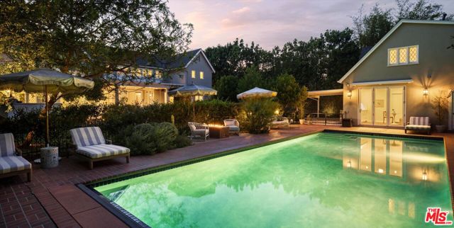 322 Lorraine Boulevard, Los Angeles CA: https://media.crmls.org/mediaz/5e23305c-ce8b-4549-b576-bf9a5c88eebc.jpg