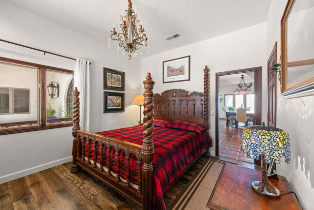 Guest Bedroom W/Wood Floors