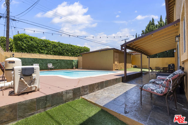 5183 Obama Boulevard, Los Angeles CA: https://media.crmls.org/mediaz/5e255c8e-50bd-4d58-8405-fc0aab0232da.jpg
