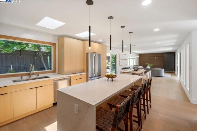 2662 Tuliptree Ln, Santa Clara CA: https://media.crmls.org/mediaz/5e258ab4-1696-4ae3-b4cb-140acf066b0c.jpg