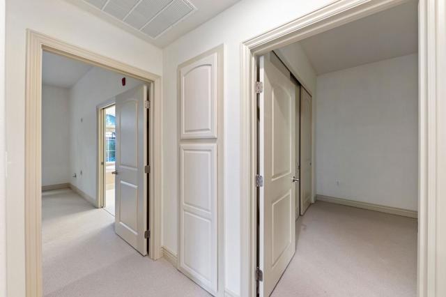 88 S Broadway, Millbrae CA: https://media.crmls.org/mediaz/5e266710-fd82-4cec-9380-940821c3ddea.jpg