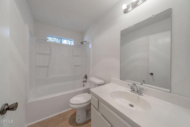 Detail Gallery Image 7 of 14 For 2713 Antonio Dr #312,  Camarillo,  CA 93010 - 1 Beds | 1 Baths