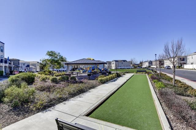 3515 Sparrow Court, West Sacramento CA: https://media.crmls.org/mediaz/5e271200-21d8-43ea-84d5-326989e6d967.jpg