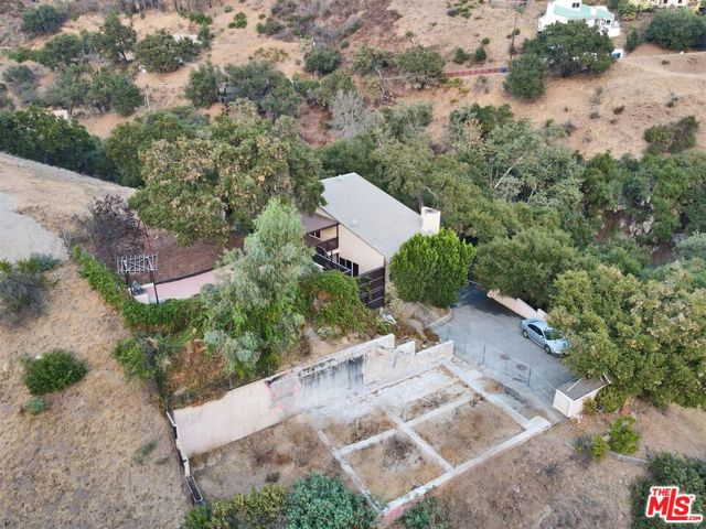 4085 Escondido Drive photo 7