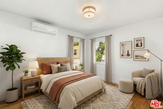 838 Hilldale, West Hollywood CA: https://media.crmls.org/mediaz/5e2732e1-ad2d-46aa-86be-c8cb533f966f.jpg