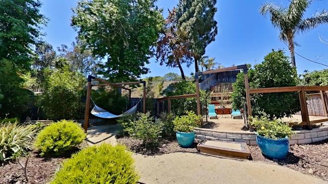 11058 Picaza Place, San Diego CA: https://media.crmls.org/mediaz/5e278d16-f3cf-47b1-9f8b-bd64c4be04b8.jpg