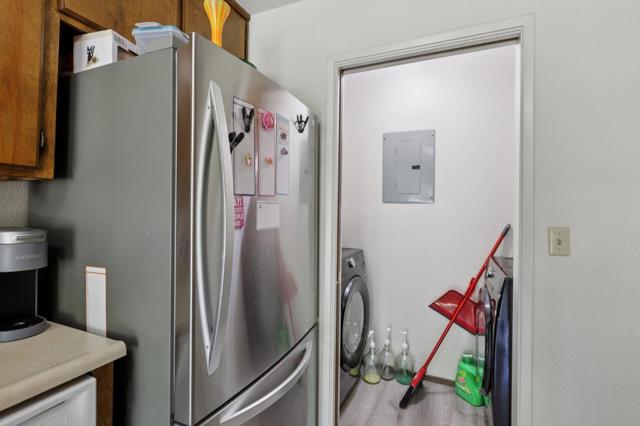 880 Apricot Lane, Hollister CA: https://media.crmls.org/mediaz/5e27fe1e-9a9e-426b-83cd-96fc91959113.jpg
