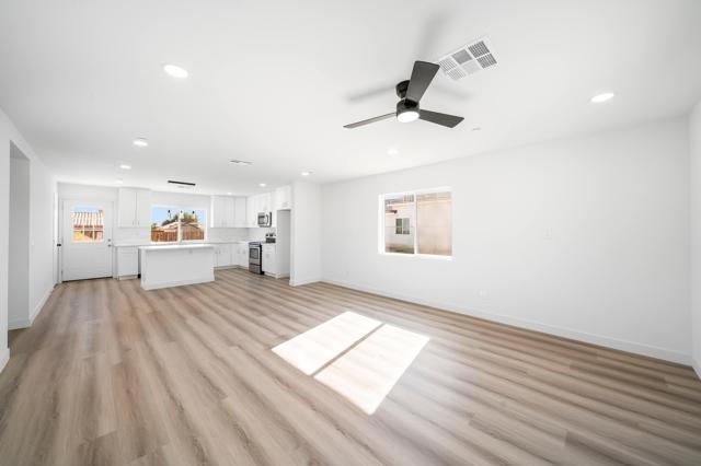 2864 Vista Avenue, Thermal CA: https://media.crmls.org/mediaz/5e288a9b-1939-4085-a4c6-c6b6e59e8a07.jpg