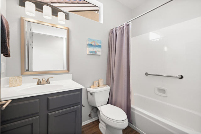 78310 Sunrise Mountain, Palm Desert CA: https://media.crmls.org/mediaz/5e289450-ee1b-415f-90ca-e63b4c1daa35.jpg