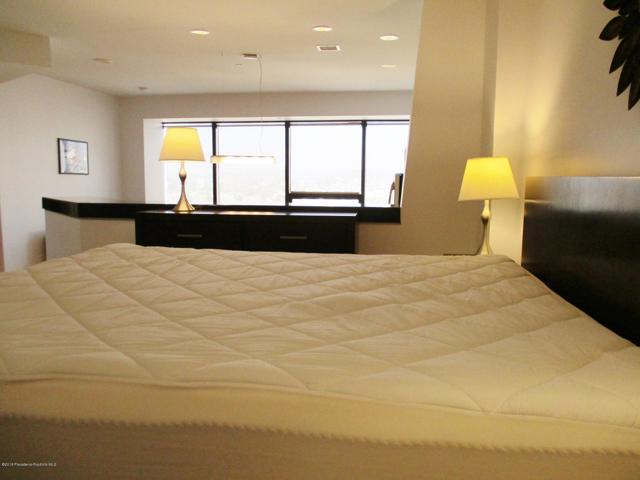 Detail Gallery Image 15 of 33 For 1100 Wilshire Bld #2203,  Los Angeles,  CA 90017 - 1 Beds | 1 Baths