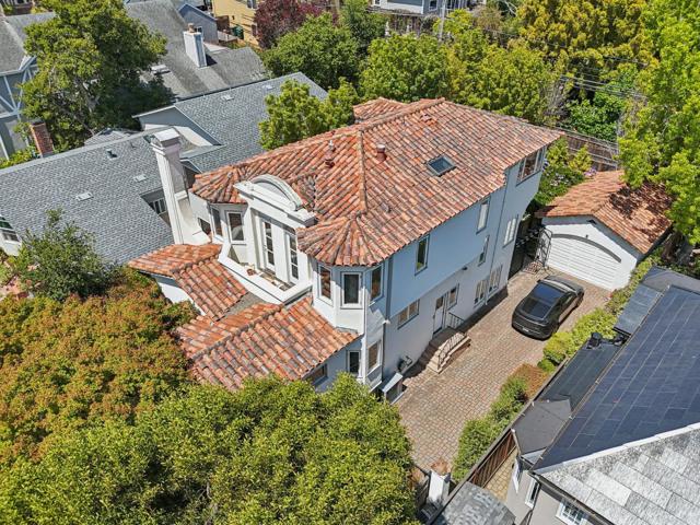 2404 Hillside Drive, Burlingame CA: https://media.crmls.org/mediaz/5e2988db-2fd3-4d7f-9ca9-4ecfbb50e218.jpg