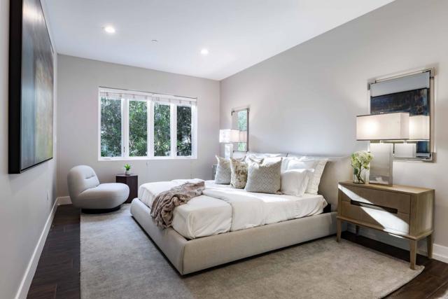 706 N San Antonio Road, Los Altos CA: https://media.crmls.org/mediaz/5e298aac-5426-486e-84f5-f403cc475946.jpg