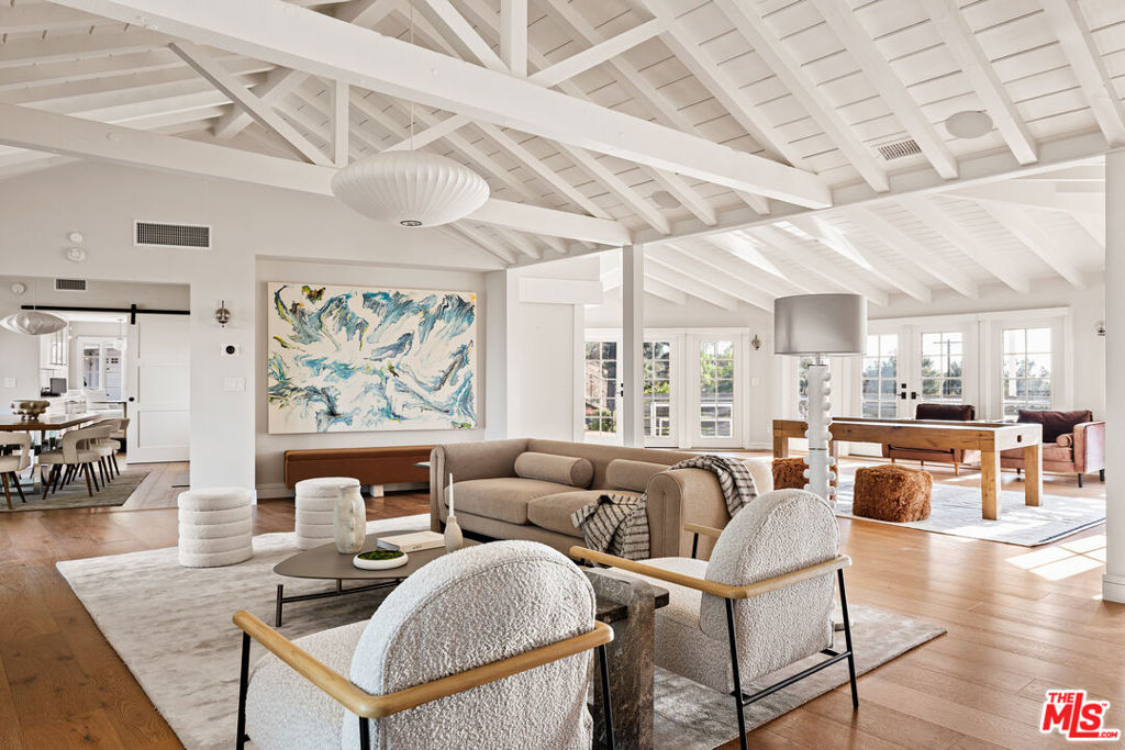 12417 Mulholland Drive