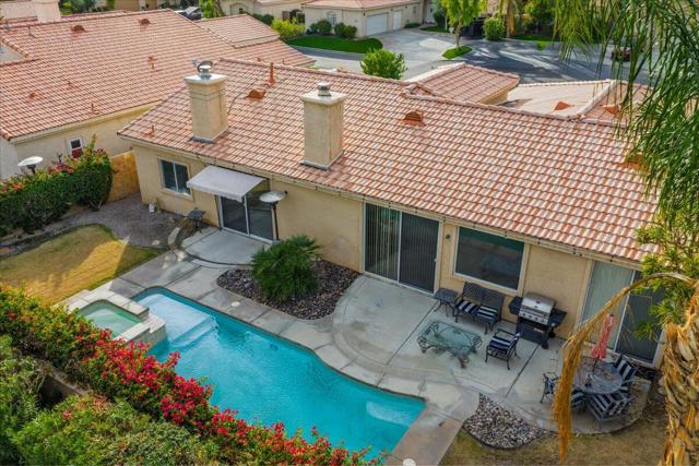 79030 Ladera Drive, La Quinta CA: https://media.crmls.org/mediaz/5e2a78f2-b34c-4ff6-b623-06e599d1aaba.jpg