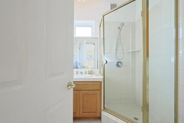 638 Margarita Ave, Coronado CA: https://media.crmls.org/mediaz/5e2ab678-ce9a-4477-9444-b0c821b440b4.jpg