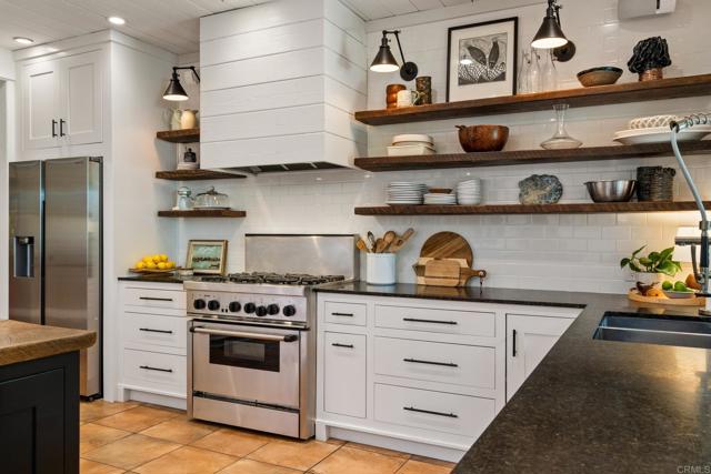 16851 Orchard Bend Road, Poway CA: https://media.crmls.org/mediaz/5e2b6aa0-1377-427f-9fb0-54afcb769da3.jpg