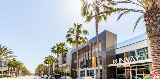 12760 Millennium Drive, Los Angeles CA: https://media.crmls.org/mediaz/5e2c0b9b-9ae3-482d-970c-e42a075f18a5.jpg