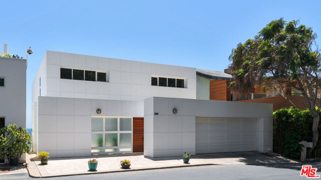 26814 Malibu Cove Colony Drive, Malibu CA: https://media.crmls.org/mediaz/5e2c8eb0-5e00-4287-a3d8-f21f9ef4850f.jpg