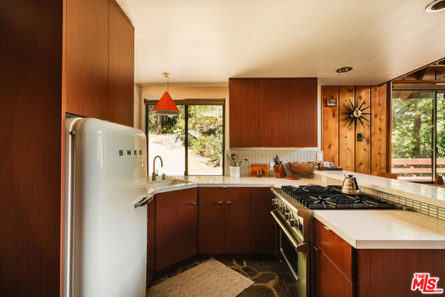 Image 11 of 57 For 26955 Meadow Glen Drive